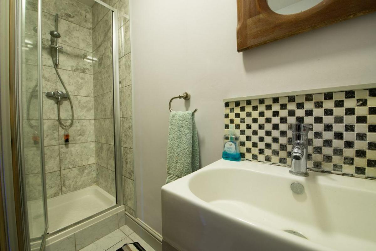 The Old Monkey, A Quirky Bolthole On The Edge Of A Historic Market Town Holiday home